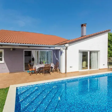 Modern Di Rovigno With Pool, Hot Tub And Sea View *