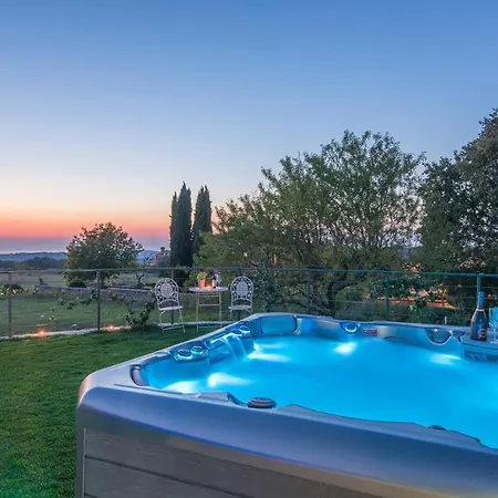 Modern Di Rovigno With Pool, Hot Tub And Sea View * Rovinjsko Selo